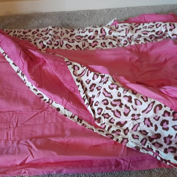 Full Size Pink Cheetah Bed Set - Picture 8 of 8